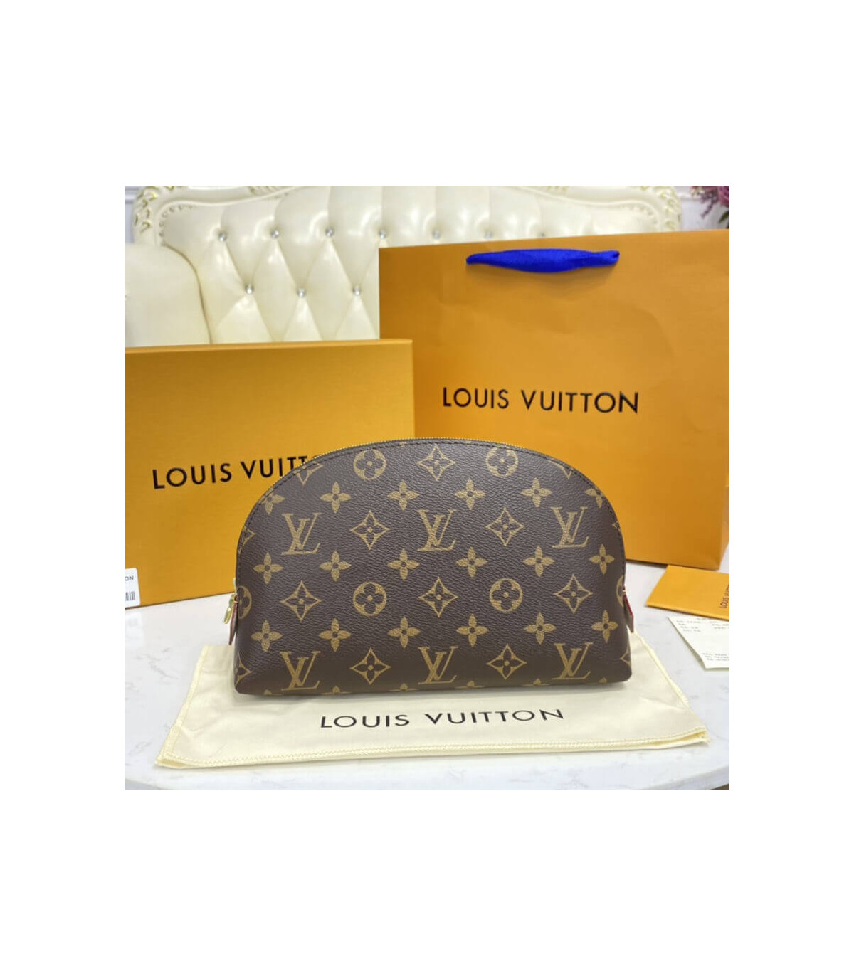 LOUIS VUITTON Monogram Pochette Cosmetic GM Cosmetic Pouch M47353 LV Auth  49340 Cloth ref.1025922 - Joli Closet