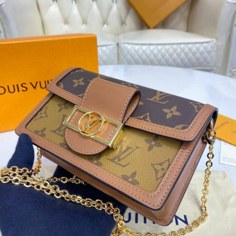 Shop Louis Vuitton MONOGRAM Dauphine Chain Wallet (M68746) by  LILY-ROSEMELODY
