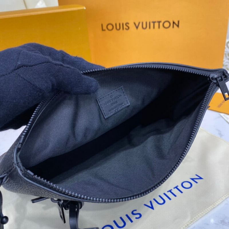 Shop Louis Vuitton Ipad pouch (M69837) by Sincerity_m639