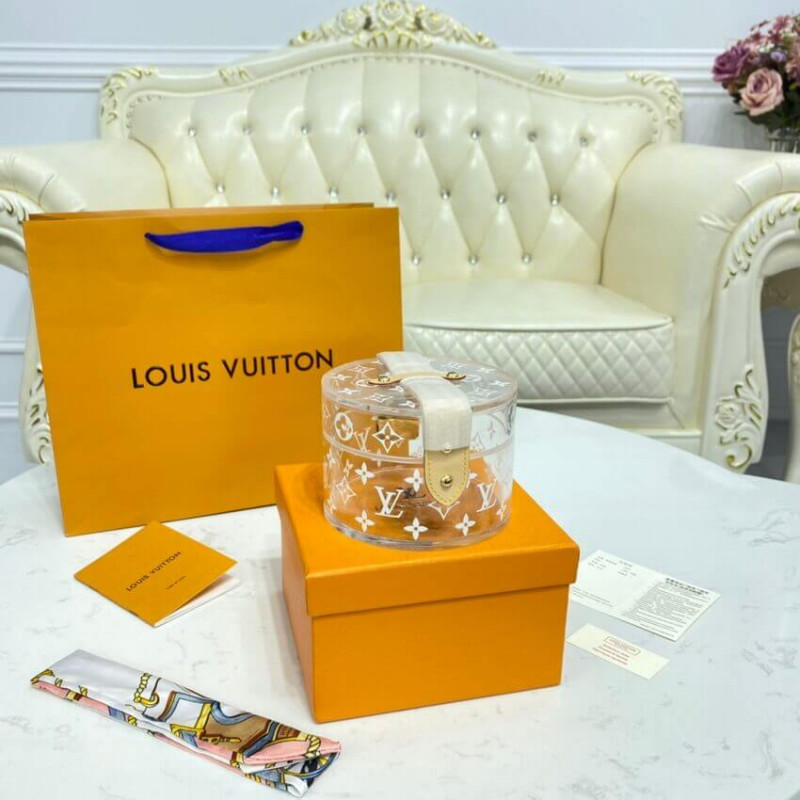 Discount Price Louis Vuitton Plexiglass Box Scott GI0203 #louis #vuitton # plexiglass #gi0203 #lv box #lv glass box #lou…