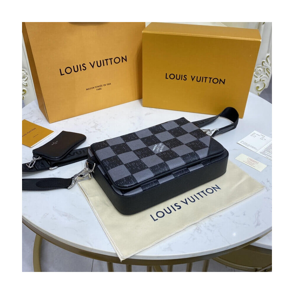 正版現貨限量版Louis Vuitton LV 男裝Authentic Lv Friends Teddy