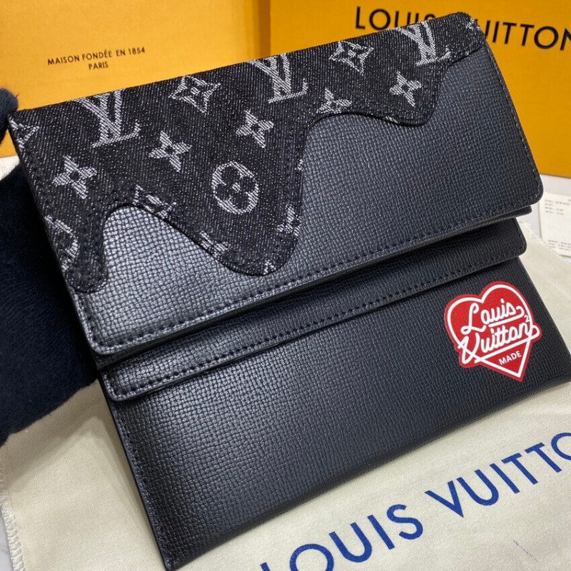 Louis Vuitton x Nigo tiger coin pouch Review! One of the best rep pouches  ever! : r/DHgate