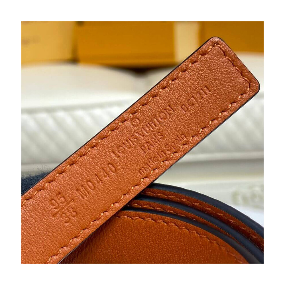 Shop Louis Vuitton MONOGRAM Lv iconic 20mm reversible belt (M0440W) by  BeBeauty