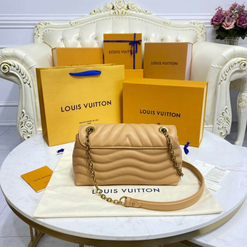 Louis Vuitton® NEW Wave Chain Bag GM Taupe. Size in 2023