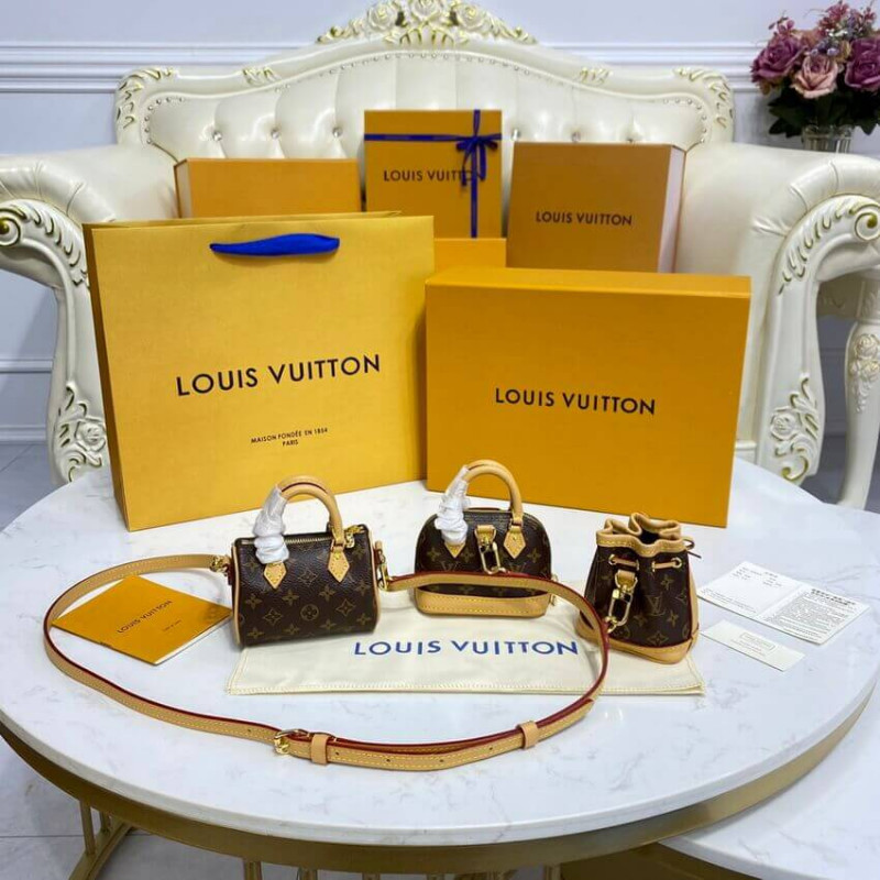✨Louis Vuitton Vintage Mini - Camellia vintage brand shop