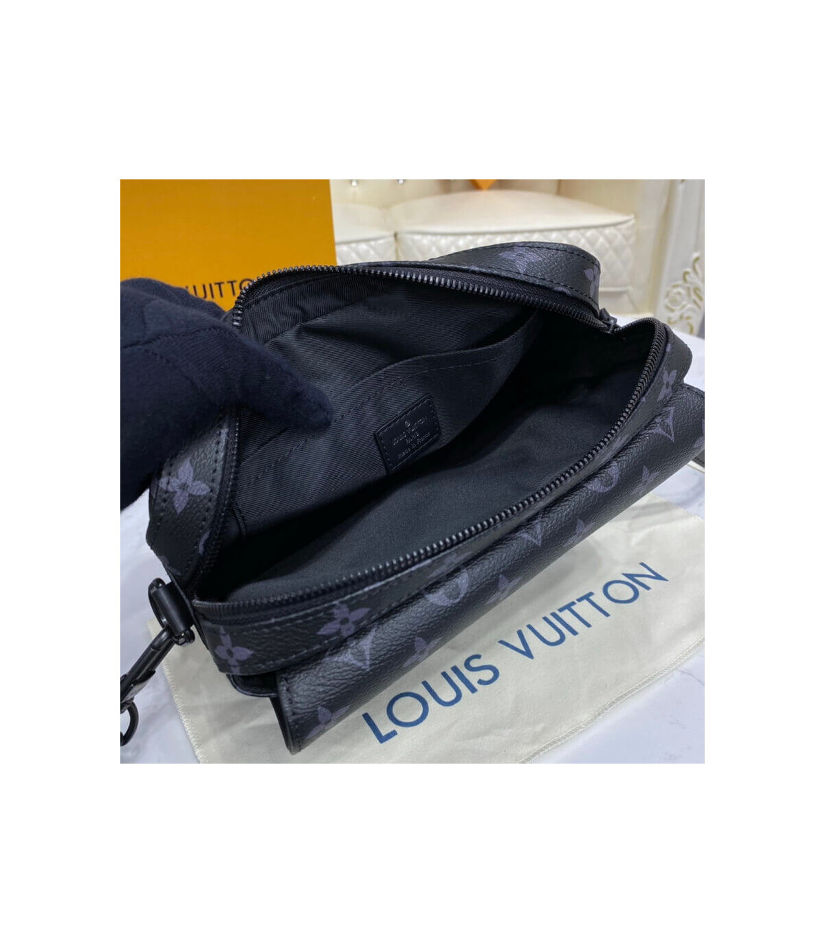 Shop Louis Vuitton MONOGRAM Steamer messenger (M45585) by Lecielbleu