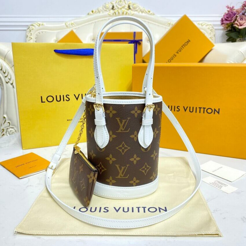 Shop Louis Vuitton MONOGRAM Louis Vuitton Micro Vanity M82467 (M22920,  M82467) by sweetピヨ