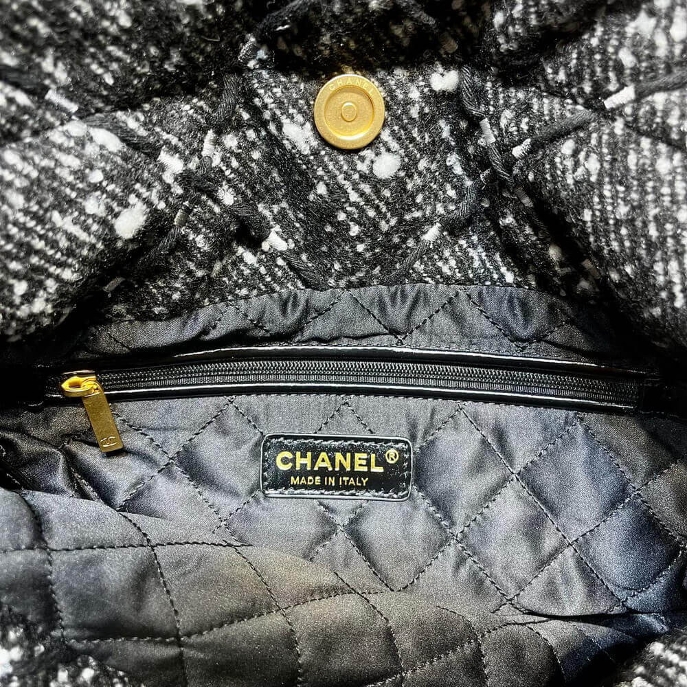 Chanel 22 Small Handbag in Grey Canvas