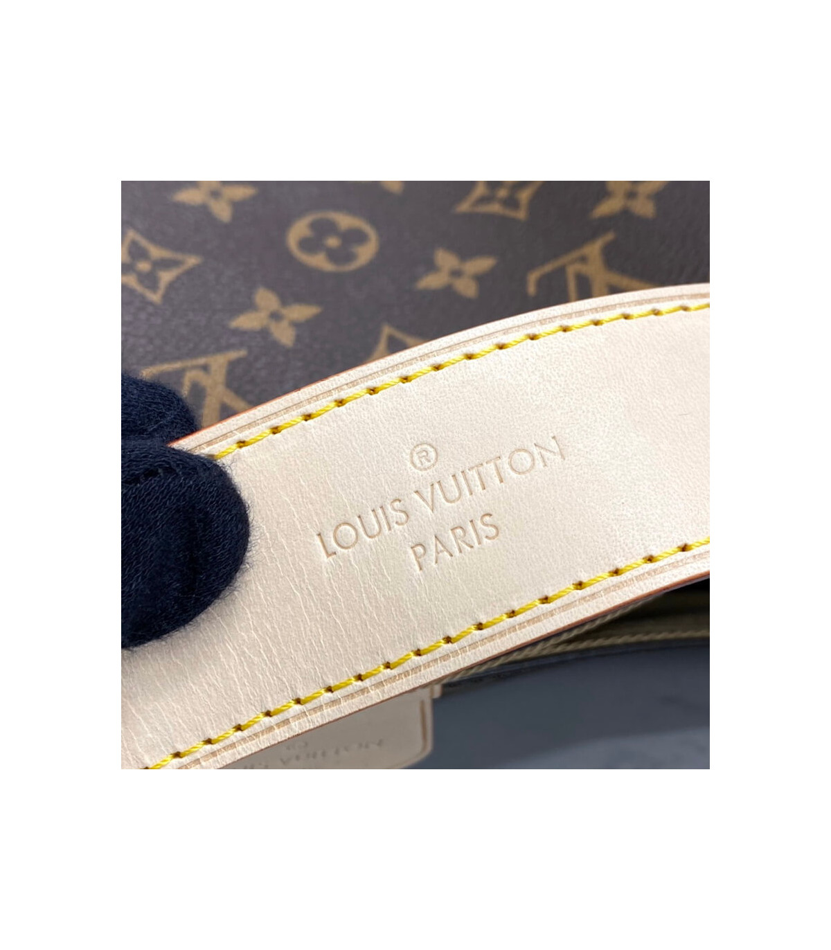 Louis Vuitton Monogram Canvas Graceful MM Beige M43704 is practical, looks  better than ever and…