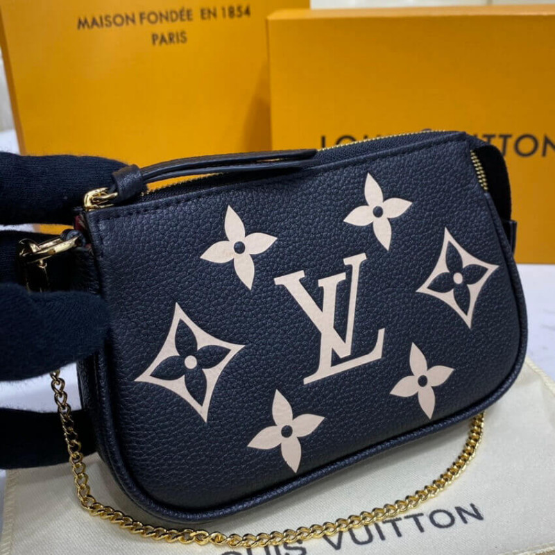 Shop Louis Vuitton MONOGRAM Mini pochette accessoires (M80732) by azure02